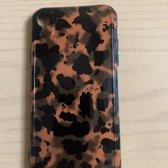 5 iPhone XR cases
Assorted textures, patterns and colours - Picture 4 of 6